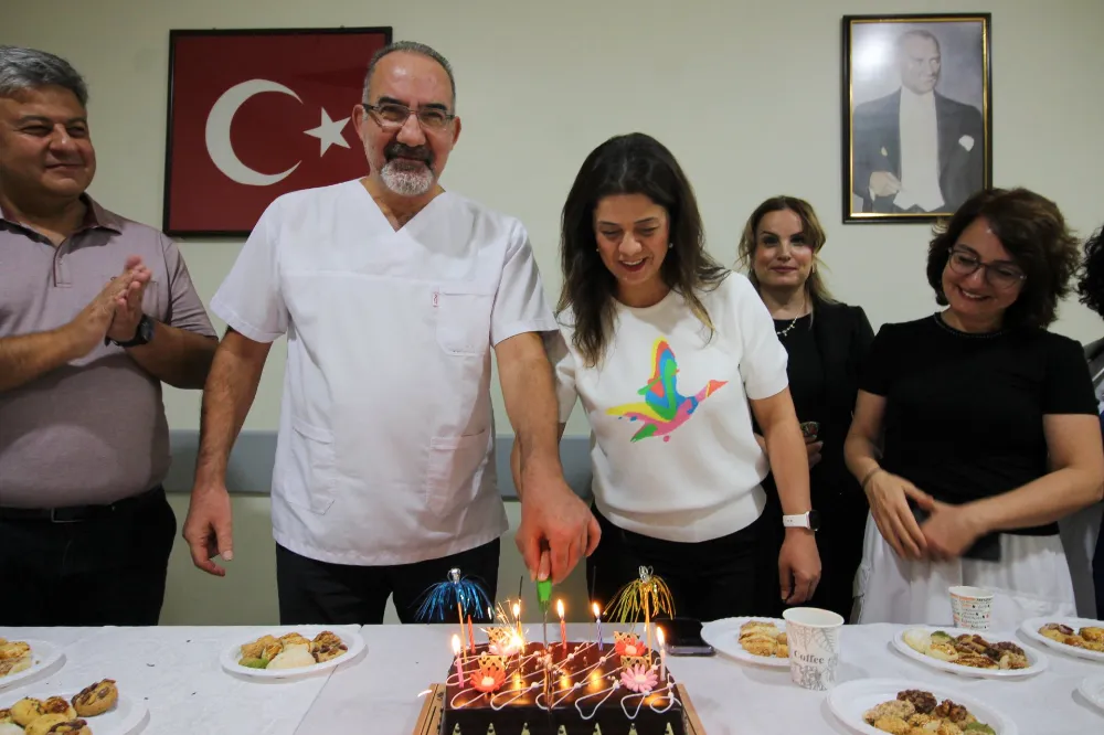 Gaziantep Üniversitesi(GAÜN) Çocuk Hastanesi bünyesinde toplantı salonu açıldı. 